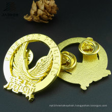 Hot Products Alloy Casting Gold Plated Custom Eagle Lapel Pin Badge in Metal Crafts